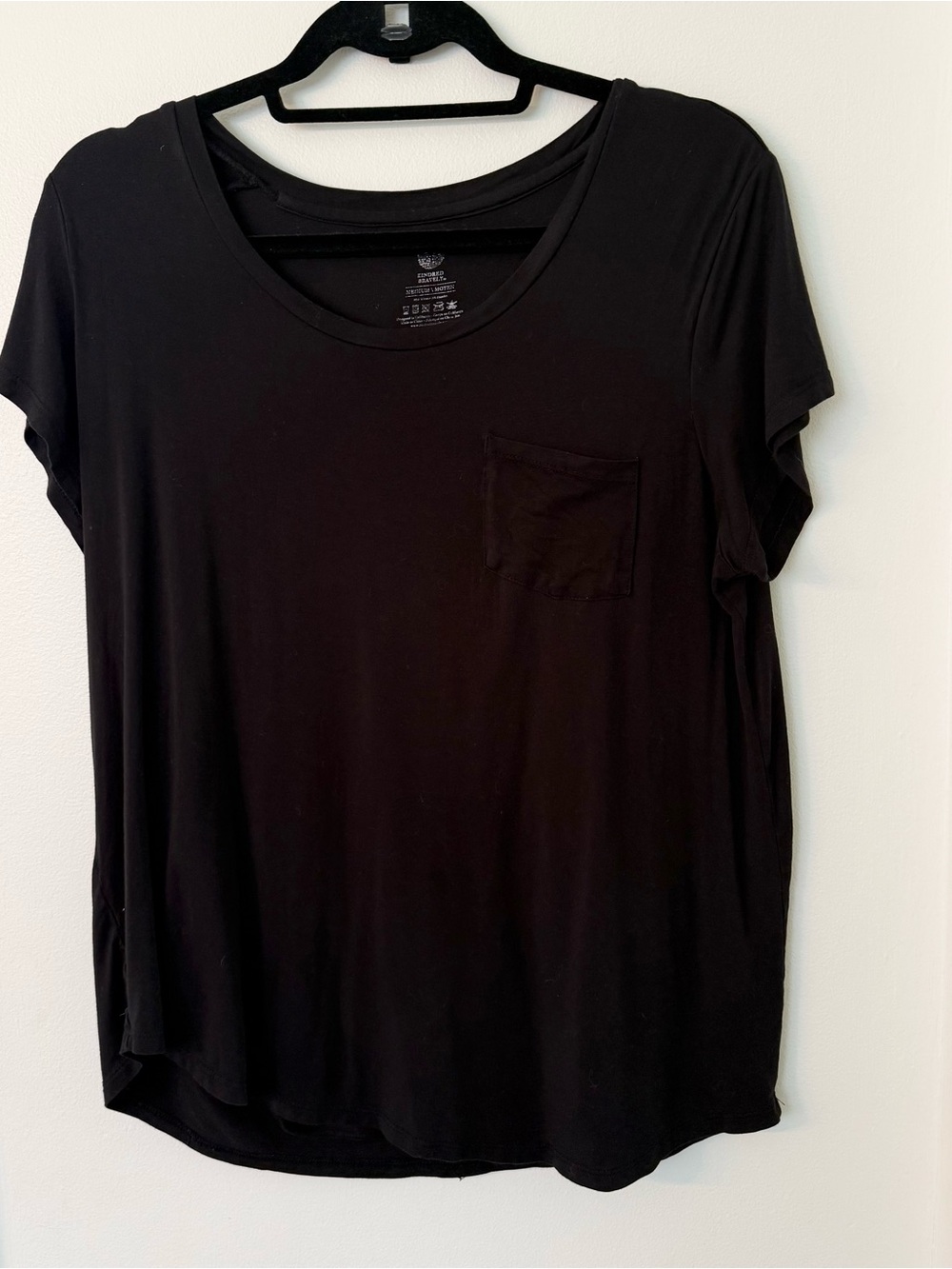 {Kindred Bravely} Nursing t-shirt w/ pocket